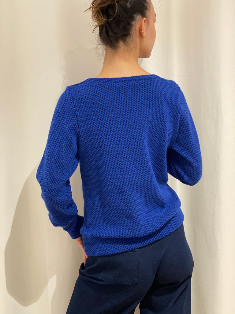 Natacha Cadonici pull Line pull bleu royal nid d'abeille