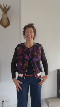 Cardigan Aure doudoune blanc viscose écovero Bleu Tango made in Belgium