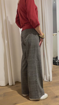 natacha cadonici pantalon Cotton Oekotex prince de galles graphique créateur belge bruxelles sustainable fashion designer belge mode écoresponsable mode durable fait en Belgique fait à Bruxelles styliste belge Belgian fashion designer économie circulaire less is more j’achète belge ik Koop belgisch circuit court made in Belgium économie locale made in brussels shopping brussels who made my clothes ik Koop belgisch circuit court Belgian design made in Belgium