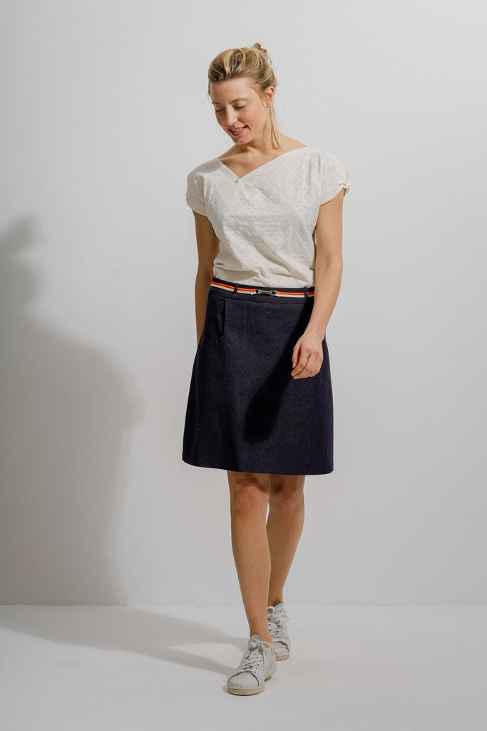 Natacha Cadonici - Skirt Nine Jeans - jupe designer belge coupe en a coton jeans Oekotex bleu indigo avec ceinture orange fluo mangue lurex brillant made in Belgium